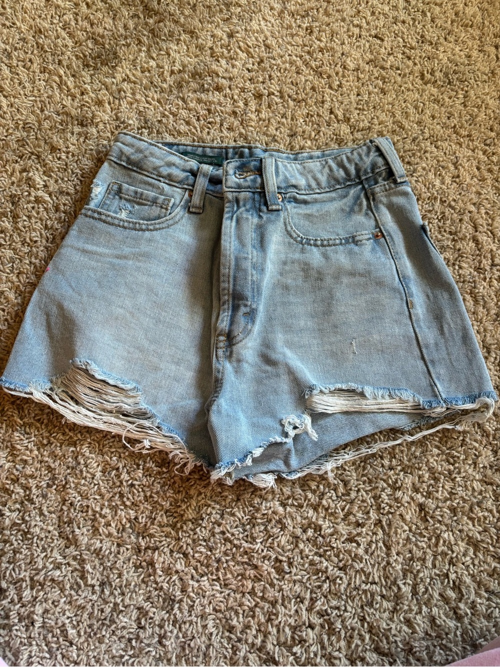 wild fable light wash distressed denim shorts